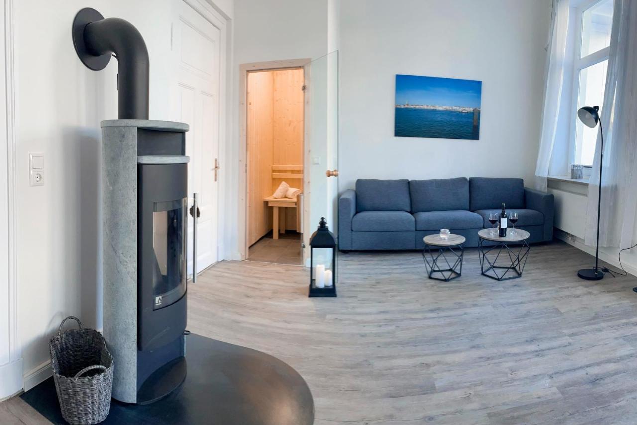 Haus Urvasi Lägenhet Lübeck Exteriör bild