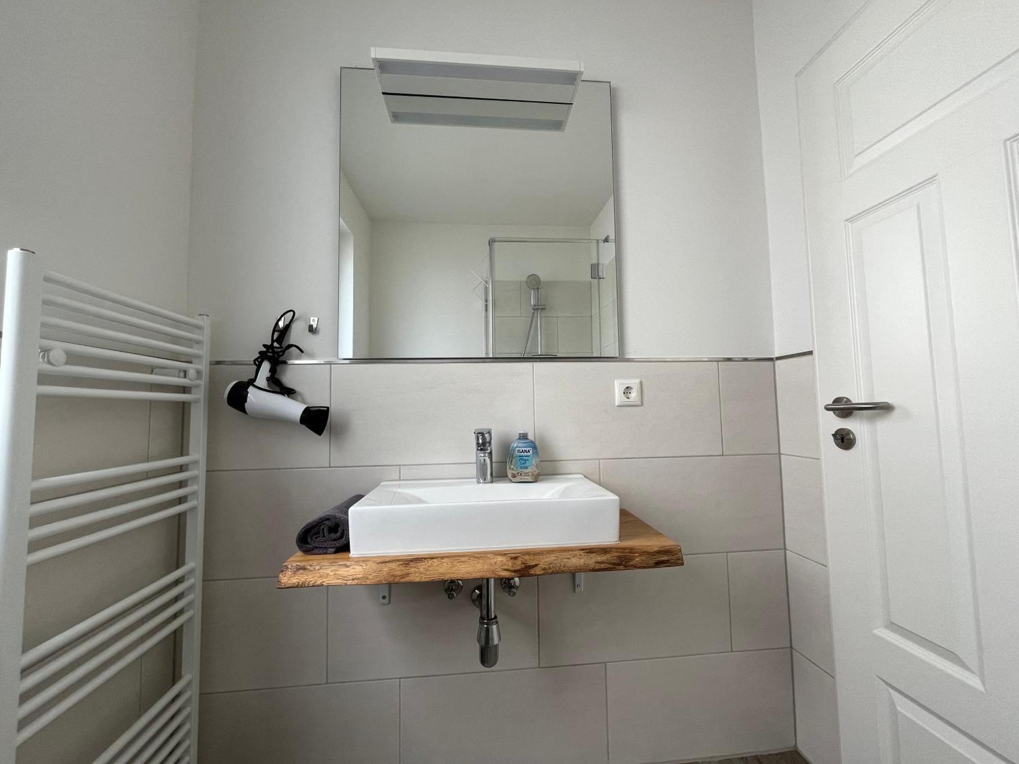 Haus Urvasi Lägenhet Lübeck Rum bild